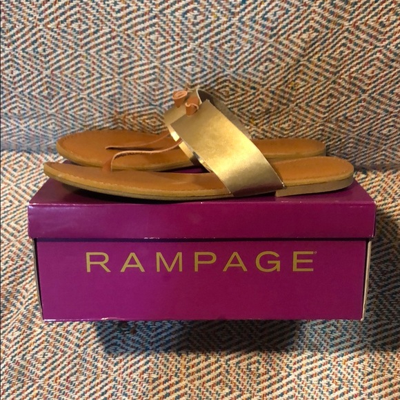 Women’s Tan & Gold Sandals; Sz. 9-1/2 - Picture 2 of 3